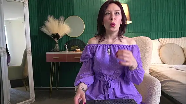 HaileyMoonn online show from May 27, 3:58 am
