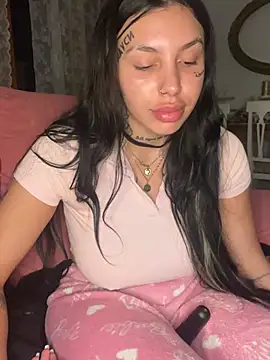 Snapshot of sexynalaa chatting on December 23, 7:52 pm sexynalaa online show from December 23, 7:52 pm