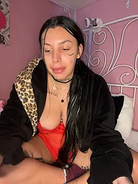 Snapshot of sexynalaa chatting on December 26, 12:14 am sexynalaa online show from December 26, 12:14 am