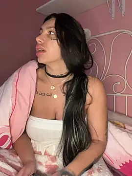 Snapshot of sexynalaa chatting on December 29, 7:17 am sexynalaa online show from December 29, 7:17 am