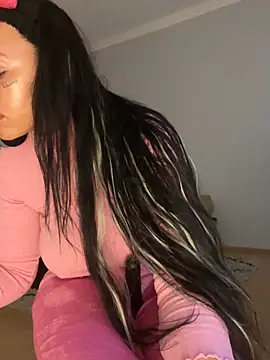 Snapshot of sexynalaa chatting on January 4, 3:07 pm sexynalaa online show from January 4, 3:07 pm