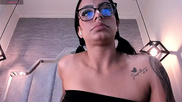 Snapshot of Andreita_Jones chatting on June 21, 12:30 pm Andreita Jones online show from June 21, 12:30 pm