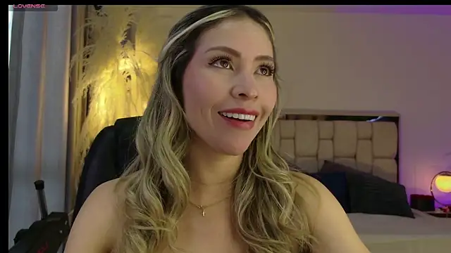 Ammy Castro online show from November 6, 9:26 pm