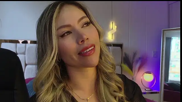 Ammy Castro online show from February 21, 9:16 pm