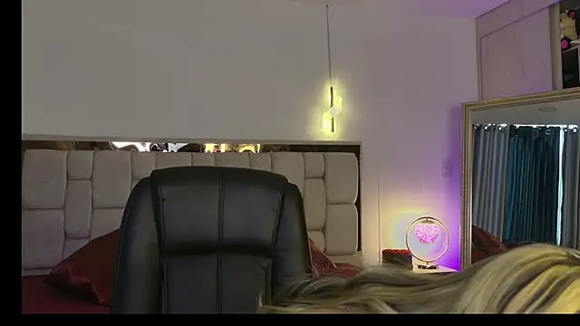 Ammy Castro online show from June 4, 10:27 pm