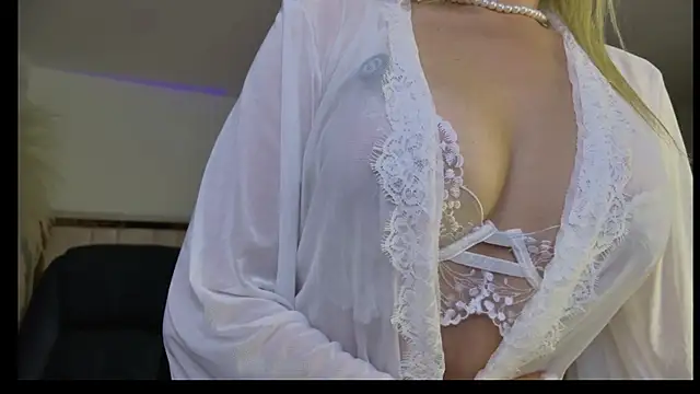 Ammy Castro online show from August 1, 10:41 pm