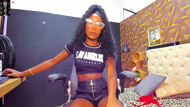 Snapshot of deyy_madissonn chatting on March 11, 8:09 pm deyy madissonn online show from March 11, 8:09 pm