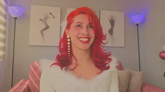 Juliana Saenzz online show from December 17, 6:36 pm