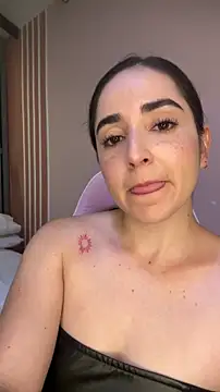 Victoria-And1 online show from November 22, 1:15 am