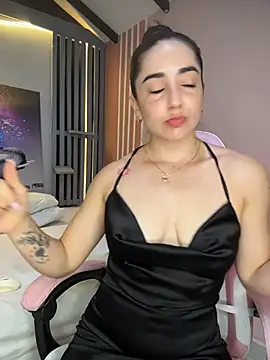 Victoria-And1 online show from May 2, 2:05 am