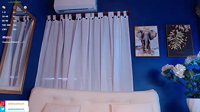 AleezaFrench online show from February 5, 1:44 pm