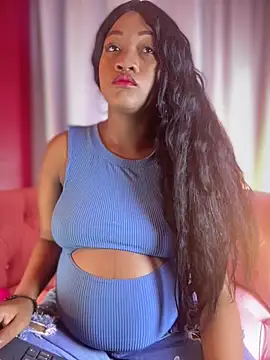 AleezaFrench online show from June 6, 2:00 pm