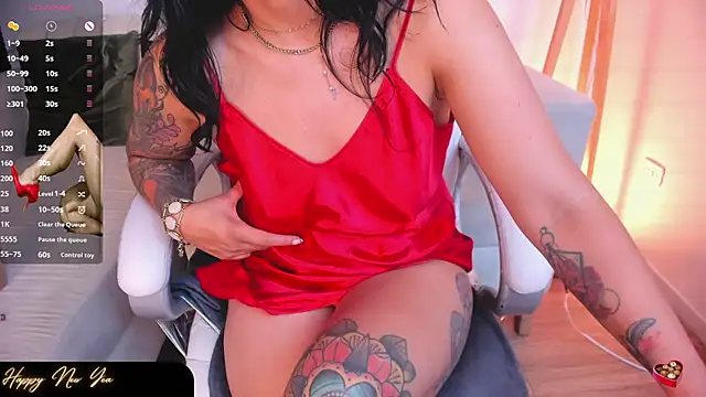 Snapshot of kira_moon__ chatting on December 27, 11:21 pm kira moon online show from December 27, 11:21 pm