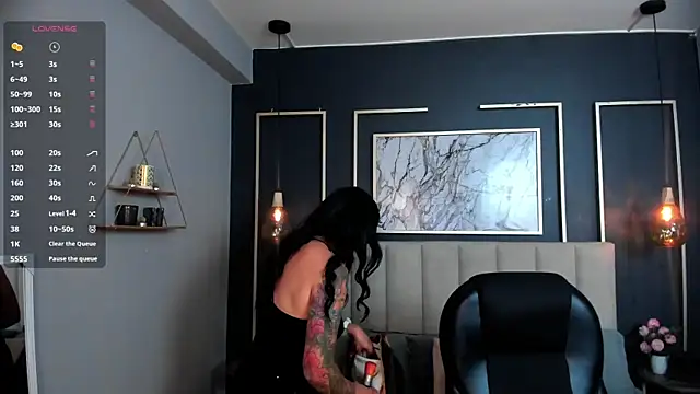 Snapshot of kira_moon__ chatting on September 29, 9:19 pm kira moon online show from September 29, 9:19 pm