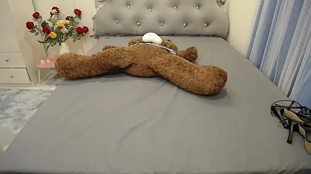 Snapshot of Lavender_Sweet chatting on January 13, 3:58 pm Lavender Sweet online show from January 13, 3:58 pm