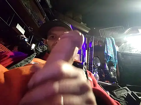 Snapshot of Herwish chatting on February 12, 7:02 am Herwish online show from February 12, 7:02 am