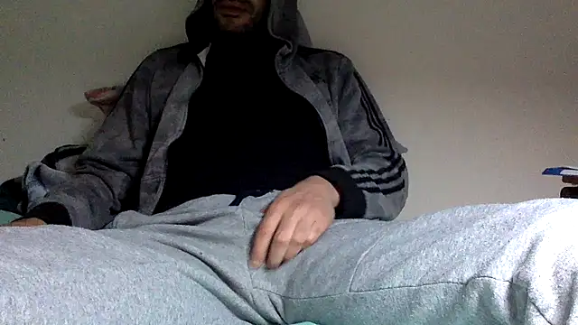 Snapshot of molozeb chatting on November 18, 8:35 pm molozeb online show from November 18, 8:35 pm