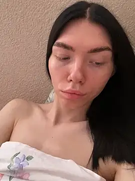 Snapshot of Lisaaa_Alisa chatting on February 17, 4:09 am Lisaaa Alisa online show from February 17, 4:09 am