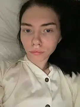 Snapshot of Lisaaa_Alisa chatting on February 27, 8:42 pm Lisaaa Alisa online show from February 27, 8:42 pm