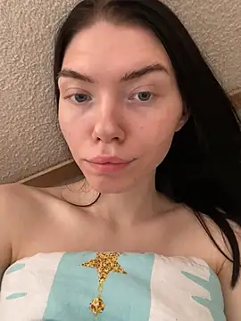 Snapshot of Lisaaa_Alisa chatting on March 3, 9:22 am Lisaaa Alisa online show from March 3, 9:22 am