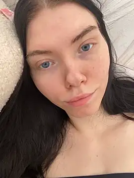 Snapshot of Lisaaa_Alisa chatting on March 14, 6:32 am Lisaaa Alisa online show from March 14, 6:32 am