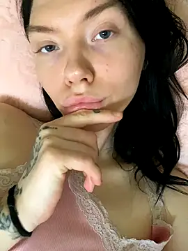 Snapshot of Lisaaa_Alisa chatting on October 27, 9:57 am Lisaaa Alisa online show from October 27, 9:57 am