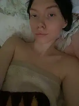 Snapshot of Lisaaa_Alisa chatting on November 17, 10:43 am Lisaaa Alisa online show from November 17, 10:43 am