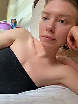 Snapshot of Lisaaa_Alisa chatting on June 27, 8:30 am Lisaaa Alisa online show from June 27, 8:30 am