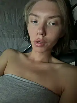 Snapshot of Lisaaa_Alisa chatting on July 25, 7:22 pm Lisaaa Alisa online show from July 25, 7:22 pm
