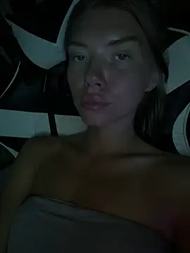 Snapshot of Lisaaa_Alisa chatting on August 1, 10:08 pm Lisaaa Alisa online show from August 1, 10:08 pm