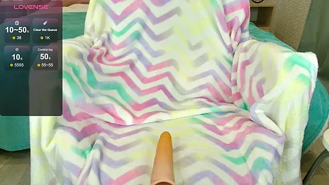 oliviiaa online show from July 14, 12:13 am