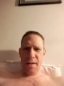 Snapshot of Blondinet92 chatting on February 13, 7:42 pm Blondinet92 online show from February 13, 7:42 pm