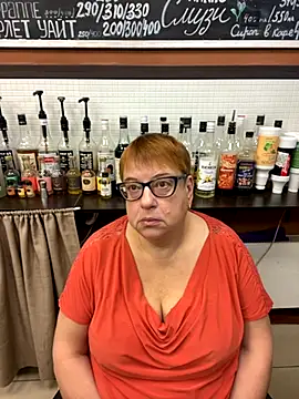 Snapshot of Klio5678 chatting on December 4, 8:34 am Klio5678 online show from December 4, 8:34 am