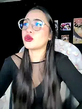 Snapshot of Janna_mnt chatting on December 15, 5:13 am Janna mnt online show from December 15, 5:13 am