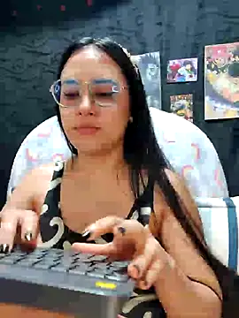 Snapshot of Janna_mnt chatting on December 19, 7:29 am Janna mnt online show from December 19, 7:29 am