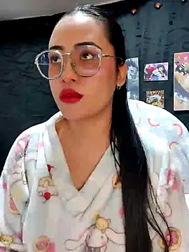 Snapshot of Janna_mnt chatting on December 24, 5:16 am Janna mnt online show from December 24, 5:16 am