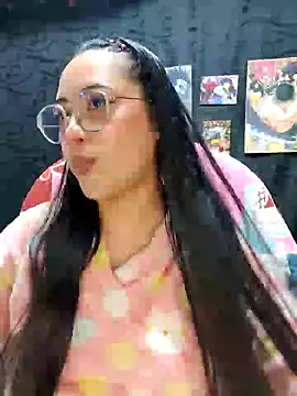 Snapshot of Janna_mnt chatting on December 29, 4:59 am Janna mnt online show from December 29, 4:59 am