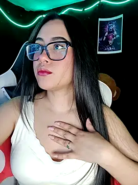 Snapshot of Janna_mnt chatting on October 9, 2:31 am Janna mnt online show from October 9, 2:31 am