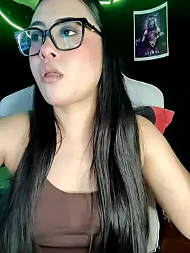 Snapshot of Janna_mnt chatting on October 19, 3:40 am Janna mnt online show from October 19, 3:40 am