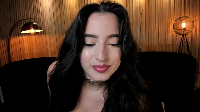 Snapshot of DominiqueVega chatting on April 15, 10:10 pm DominiqueVega online show from April 15, 10:10 pm