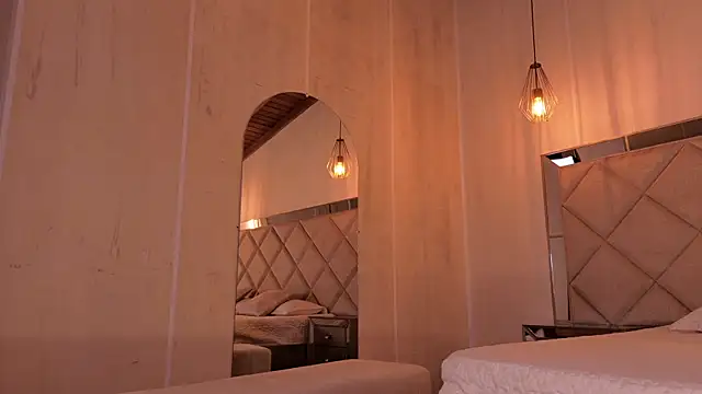 Snapshot of DominiqueVega chatting on May 16, 12:07 am DominiqueVega online show from May 16, 12:07 am