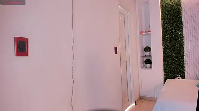 carina rossi online show from October 16, 1:01 pm