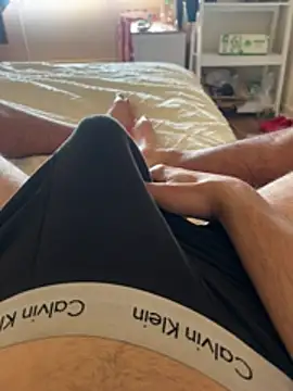 h0rnyguy001 online show from July 3, 8:43 am