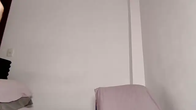 caarlywhitee online show from January 16, 1:20 am