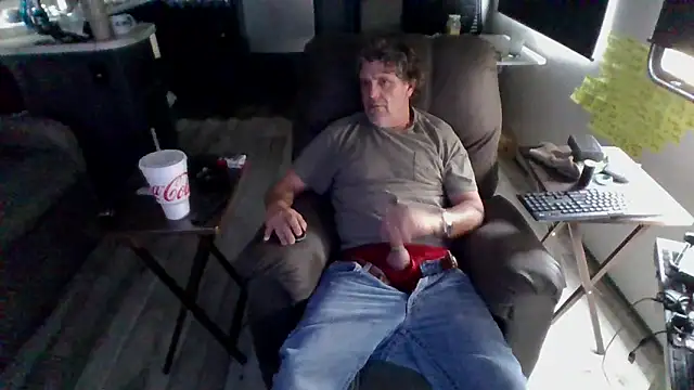 lateniter online show from February 13, 6:15 pm