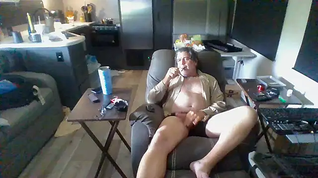 Snapshot of lateniter chatting on July 14, 5:29 pm lateniter online show from July 14, 5:29 pm