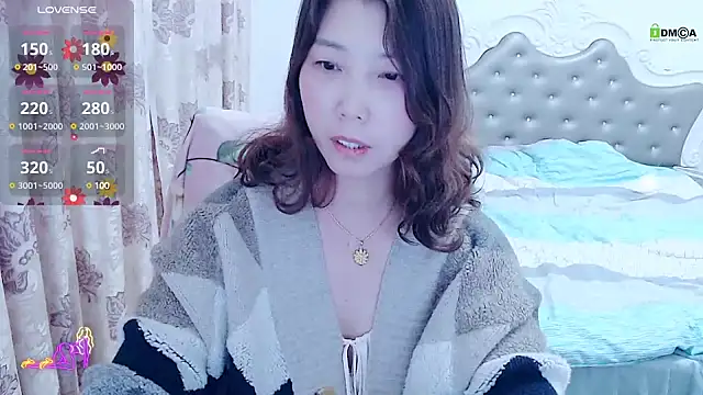 Snapshot of -Shirleyni_ chatting on March 18, 1:53 pm -Shirleyni online show from March 18, 1:53 pm