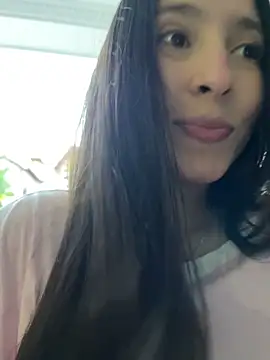 Snapshot of LittleDoll___ chatting on November 1, 10:23 pm LittleDoll online show from November 1, 10:23 pm