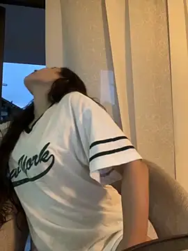 Snapshot of LittleDoll___ chatting on November 12, 10:30 pm LittleDoll online show from November 12, 10:30 pm