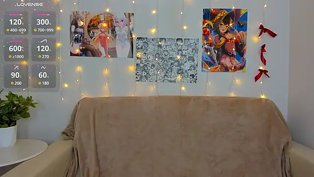 Snapshot of Lori__Hell chatting on January 3, 2:43 am Lori Hell online show from January 3, 2:43 am